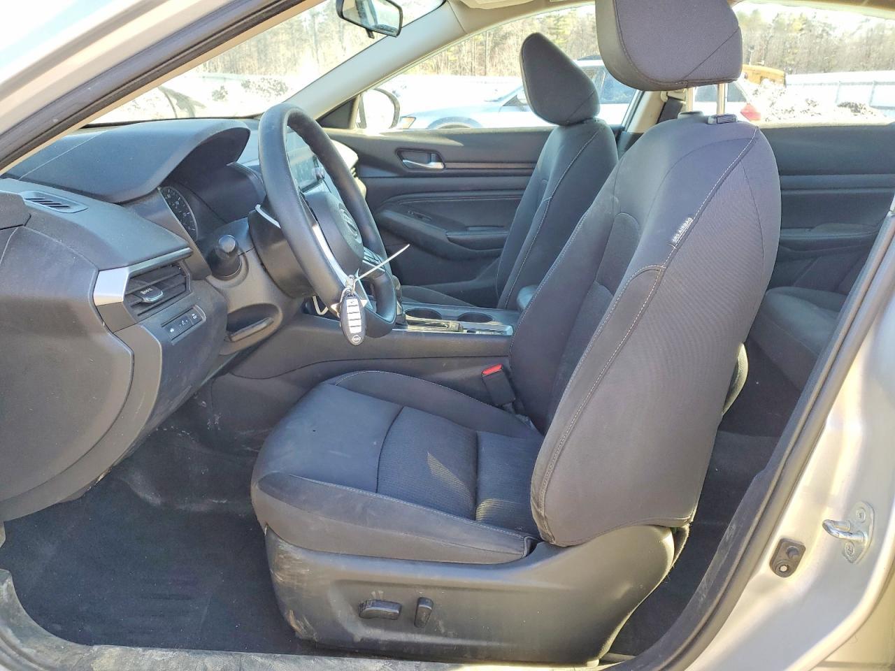 2019 Nissan Altima S - Фото 7