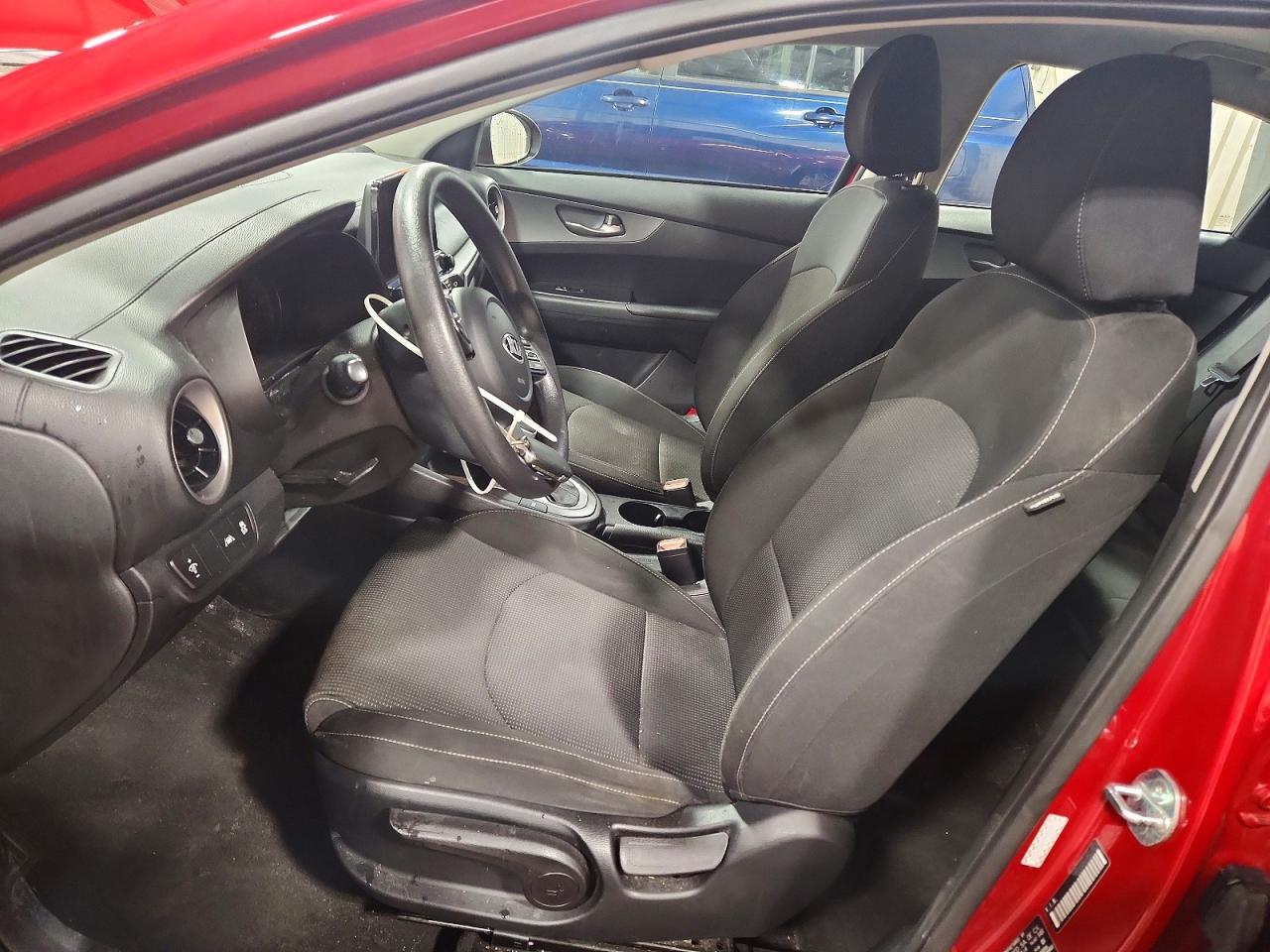 2021 Kia Forte Lxs - Image 7