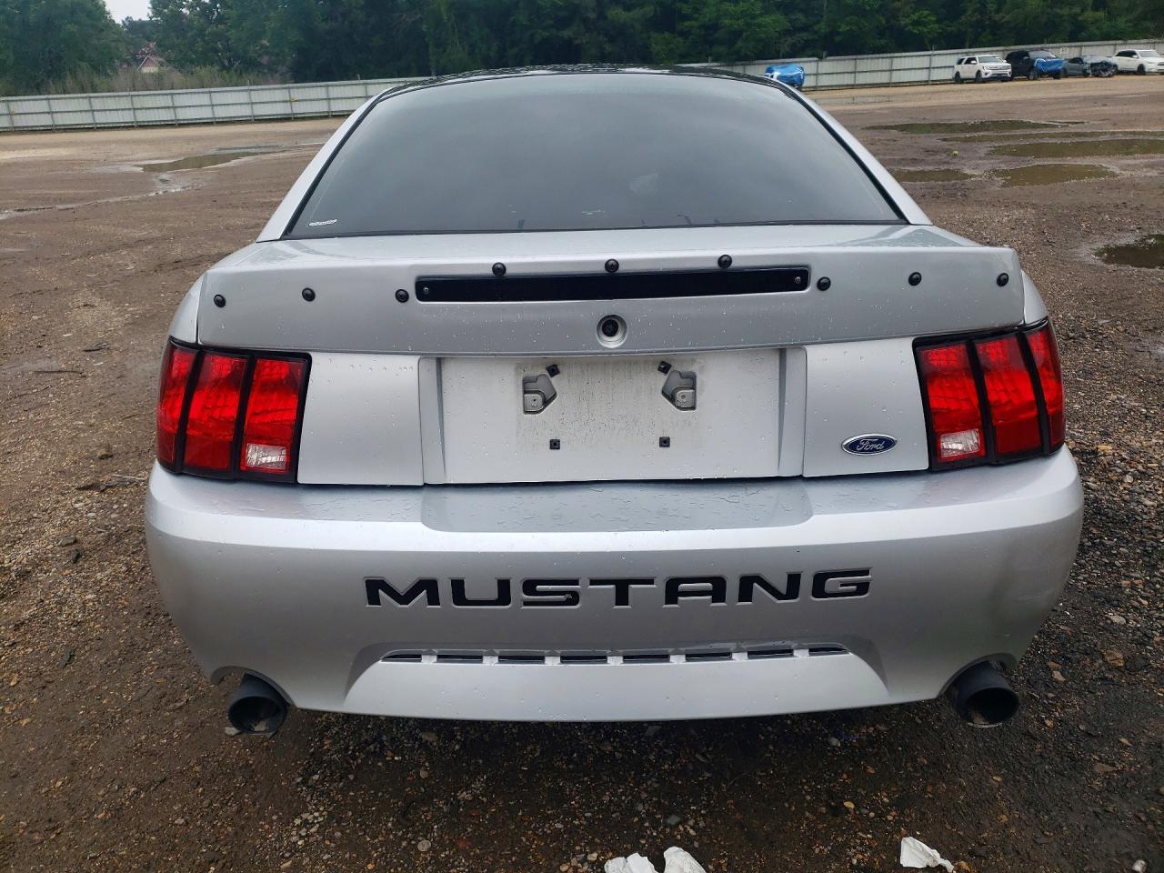 2003 Ford Mustang - Image 6