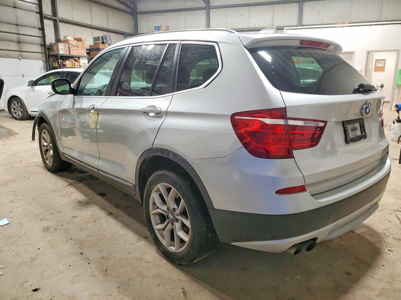2011 BMW X3 xDrive28I - Image 2