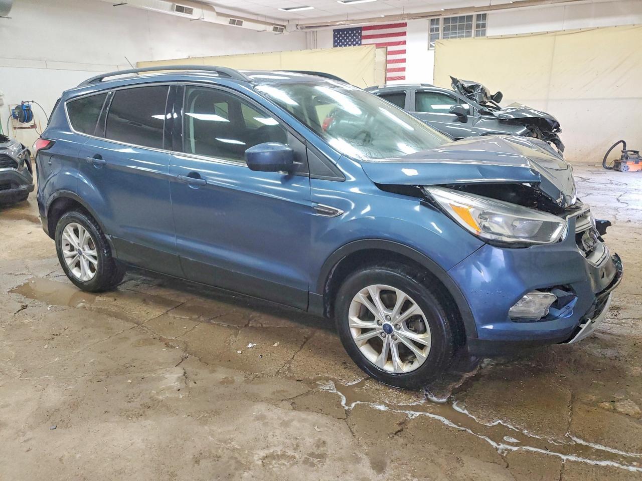 2018 Ford Escape Se - Фото 4