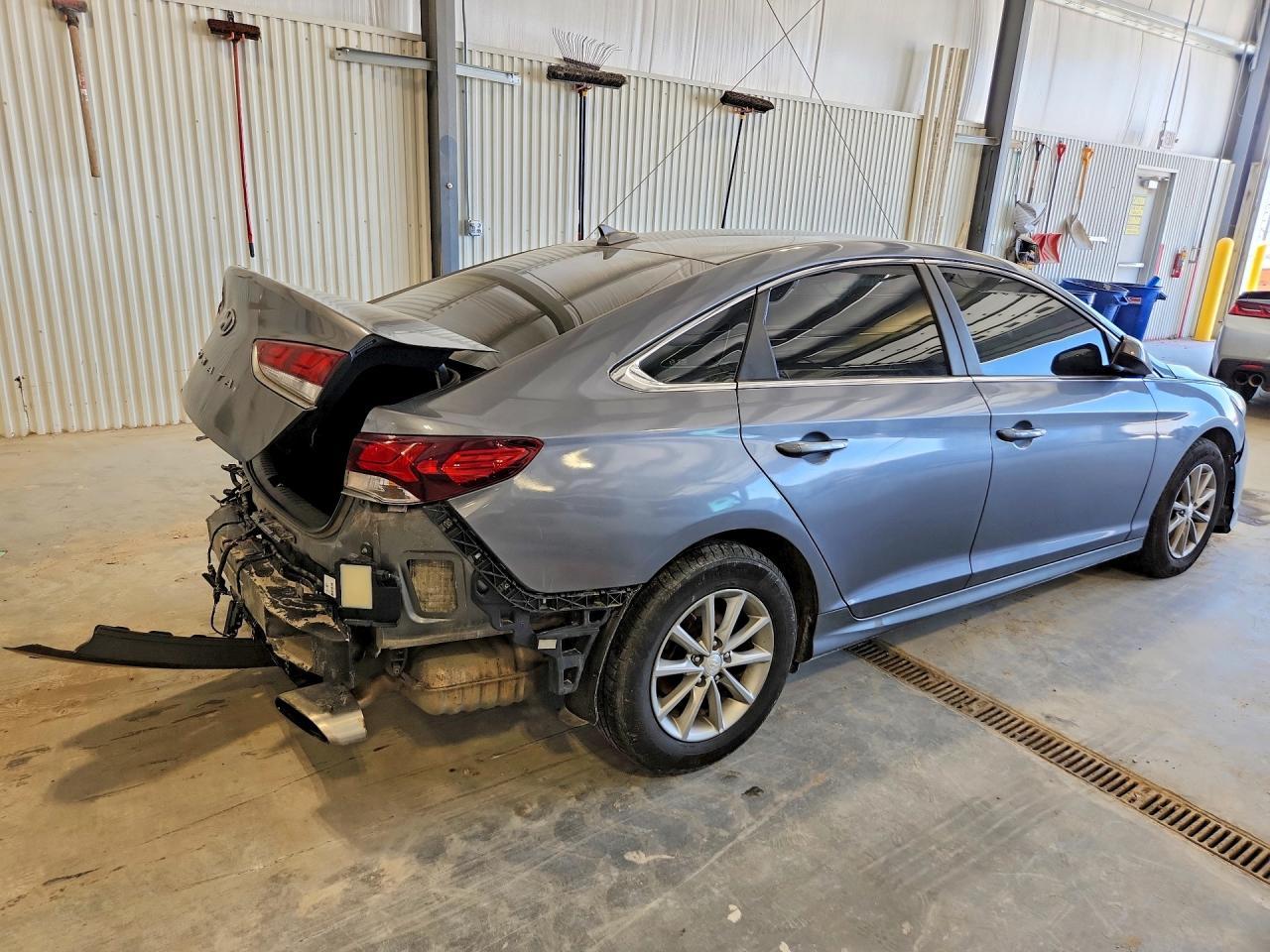 2019 Hyundai Sonata Se - Image 3