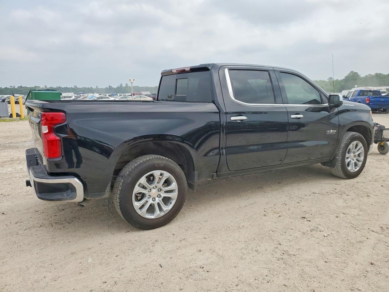 2026 Chevrolet Silverado C1500 Ltz - Image 3