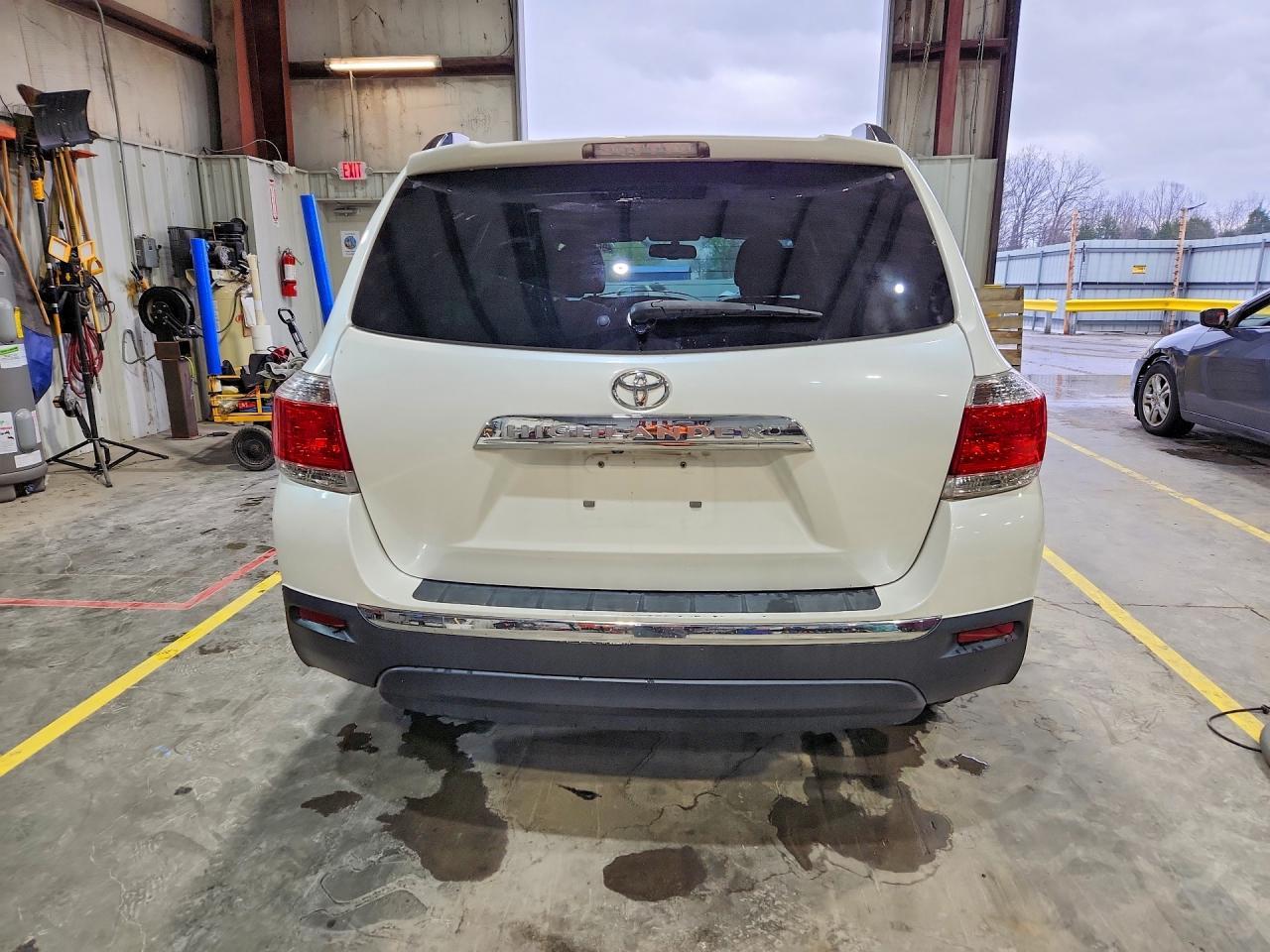 2013 Toyota Highlander Limited - Фото 6
