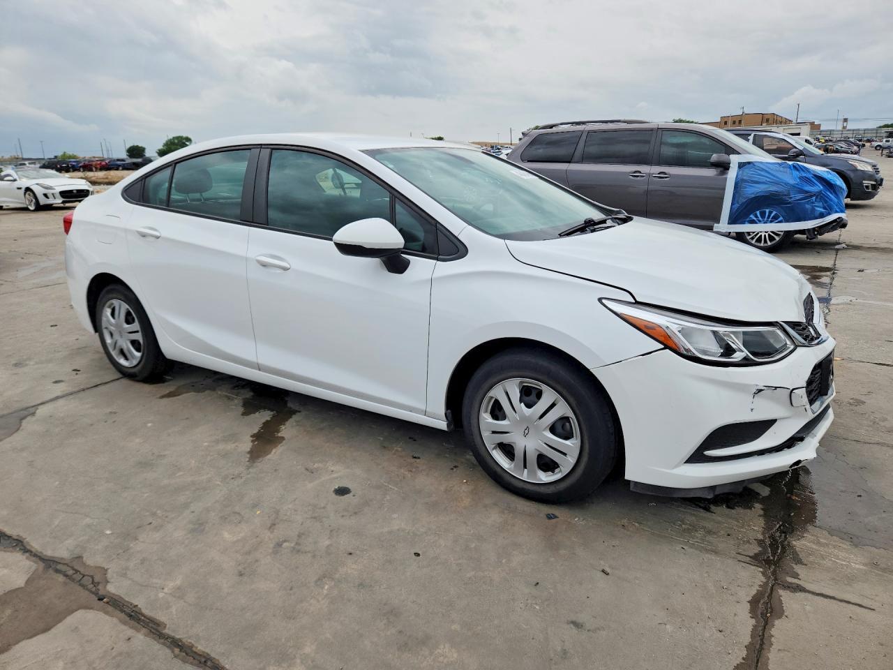 2017 Chevrolet Cruze Ls - Фото 4