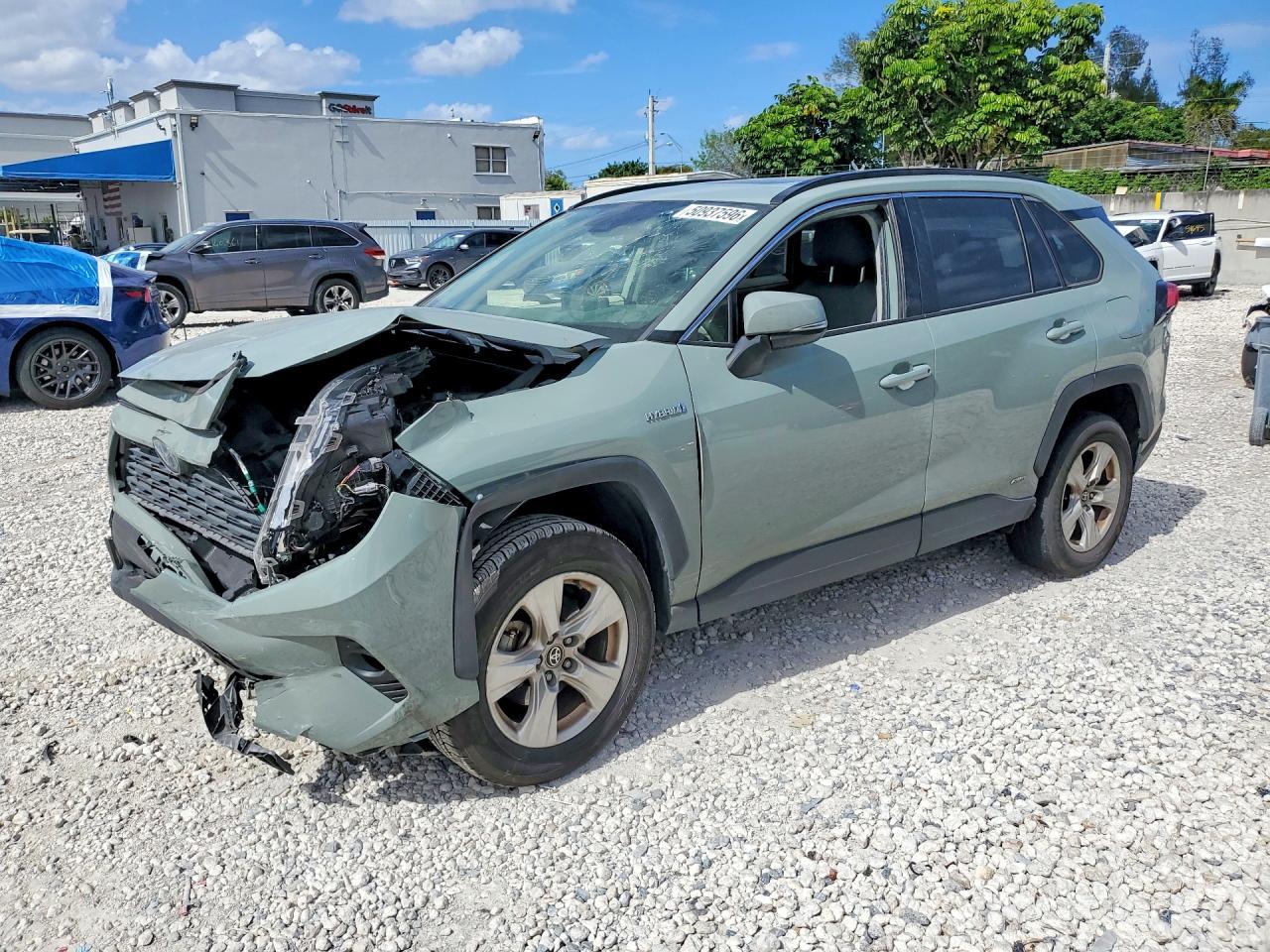2020 Toyota Rav4 Hybrid Xle
