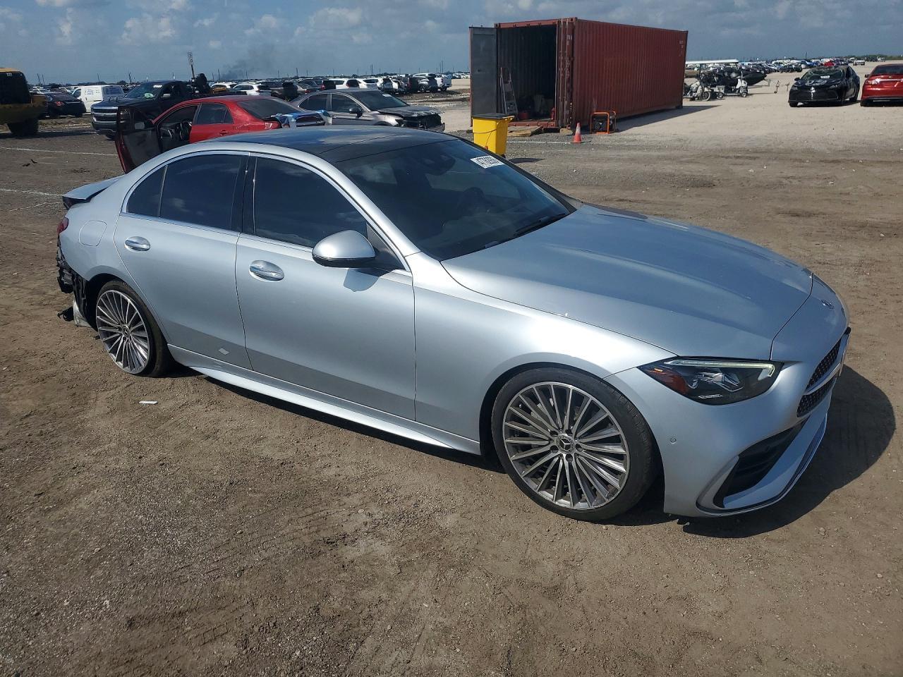 2022 Mercedes-Benz C 300 4Matic - Image 4