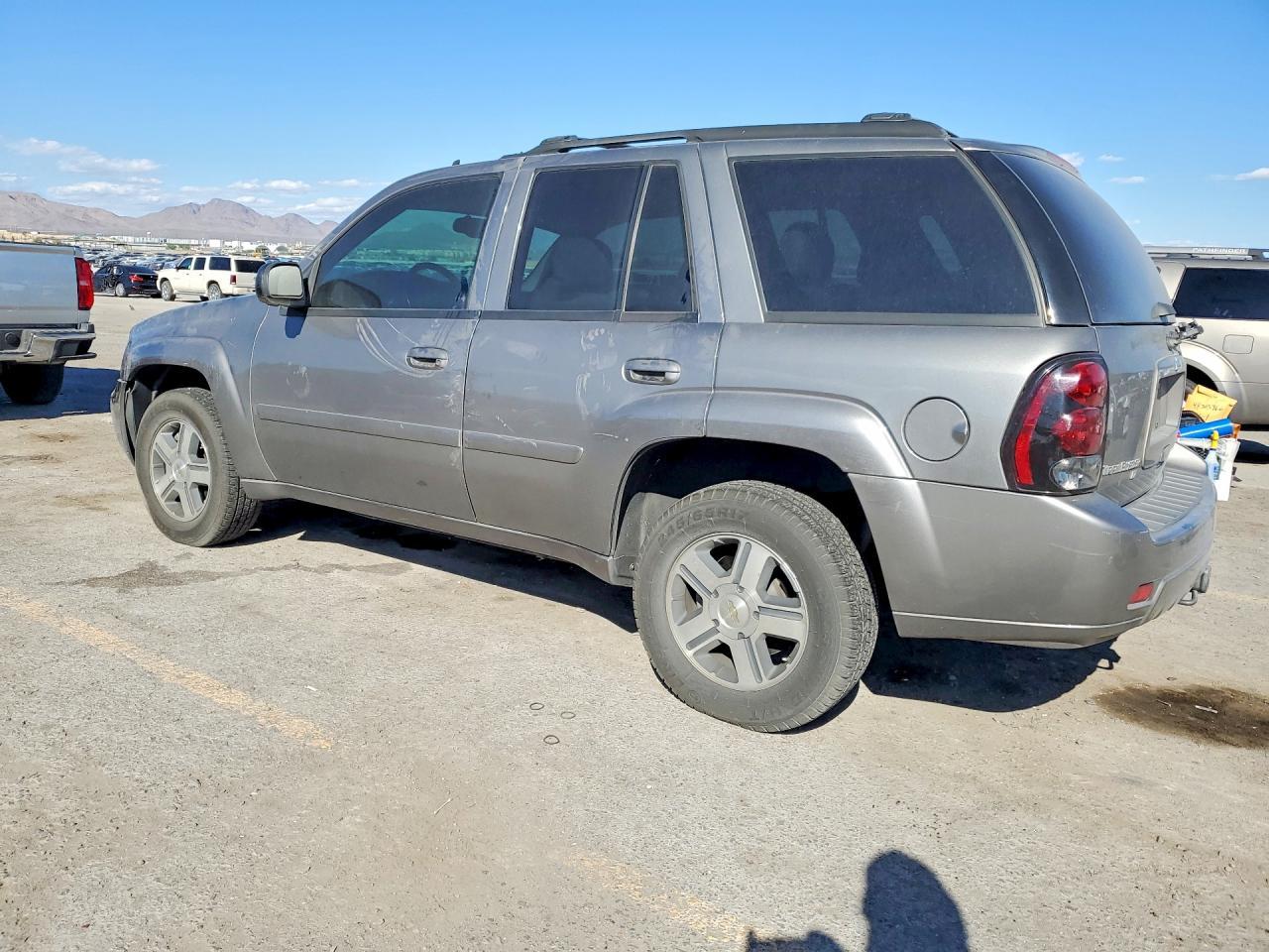2006 Chevrolet Trailblazer Ls - Фото 2