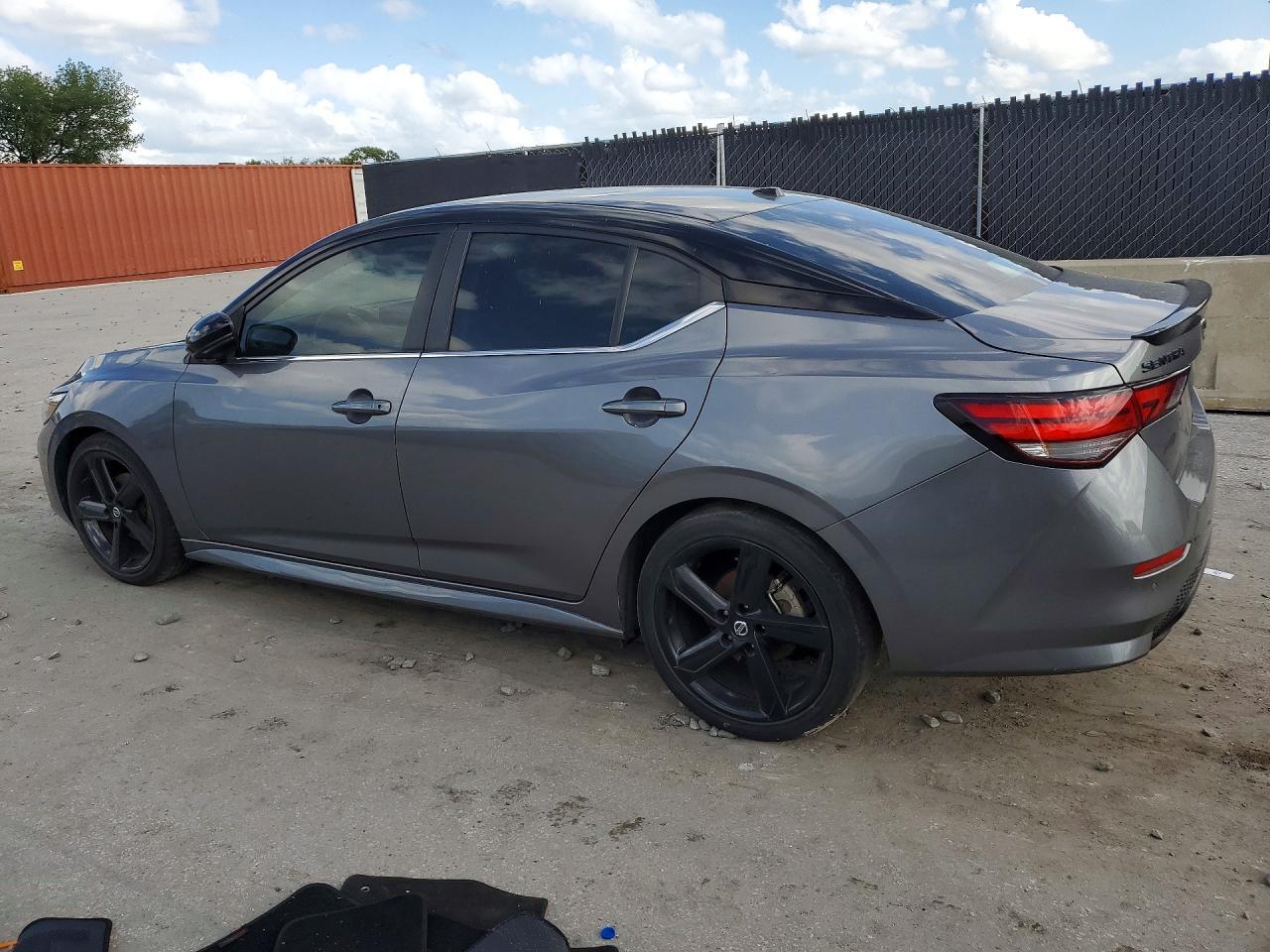 2023 Nissan Sentra Sr - Image 2