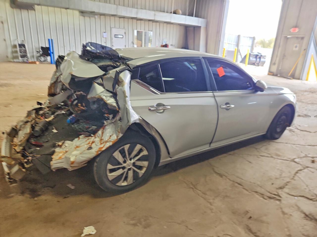 2020 Nissan Altima S - Image 3