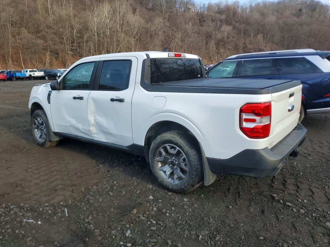 2024 Ford Maverick Awd Crew Cab 2.0L Xlt - Image 2