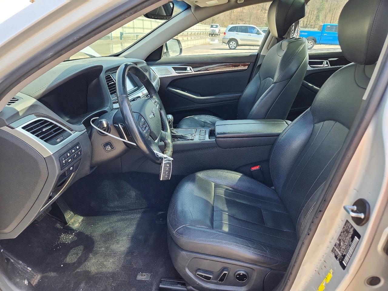 2018 Genesis G80 3.8 - Image 7