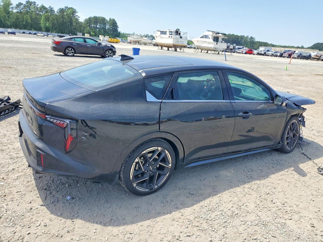 2025 Kia K4 Gt Line - Image 3