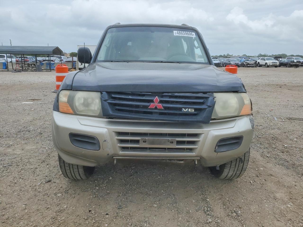 2001 Mitsubishi Montero Xls - Image 5