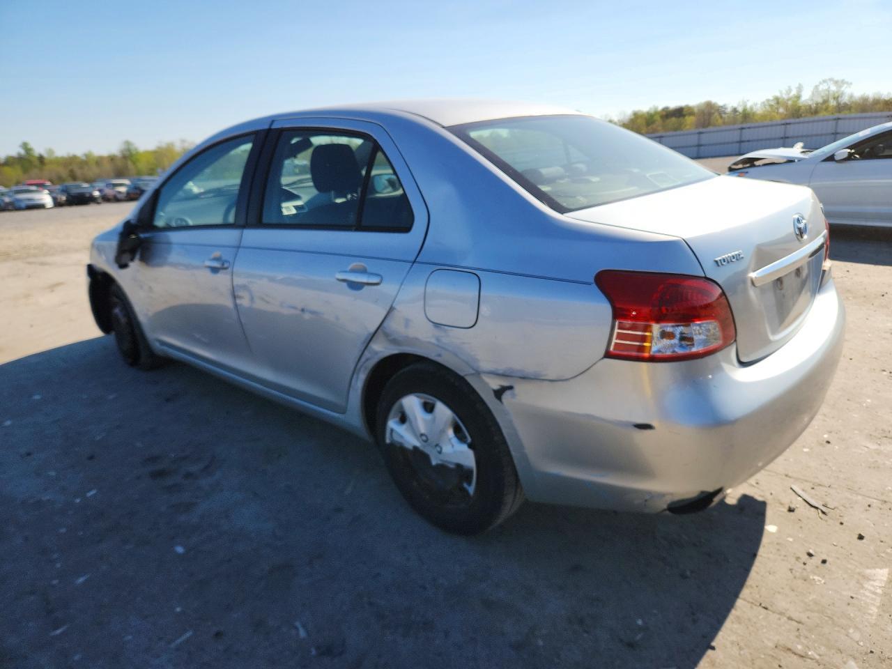 2007 Toyota Yaris Base - Фото 2