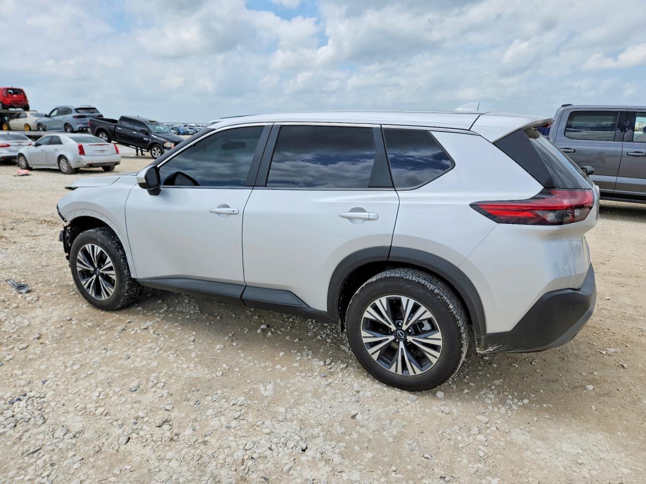 2023 Nissan Rogue Sv - Фото 2