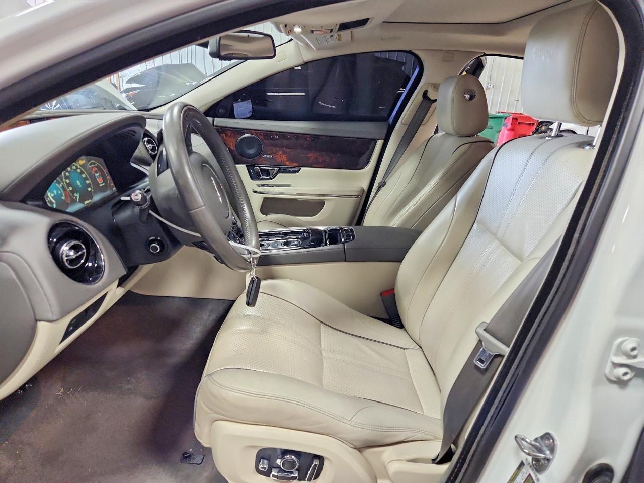 2017 Jaguar Xj - Фото 7