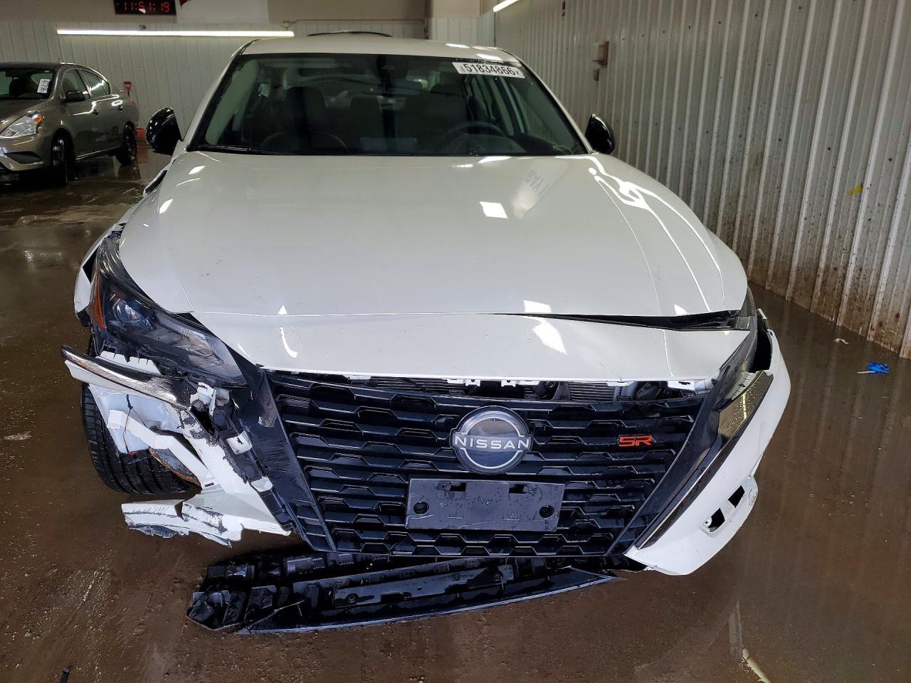 2024 Nissan Altima Sr - Image 5