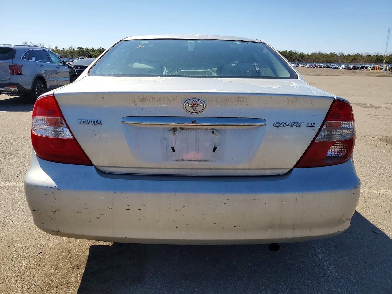 2003 Toyota Camry Le - Image 6
