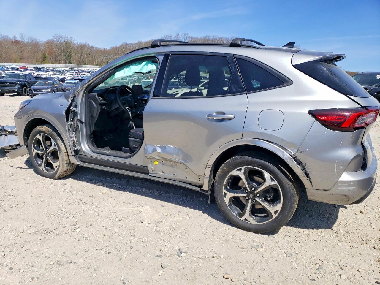 2024 Ford Escape St Line Select - Image 2
