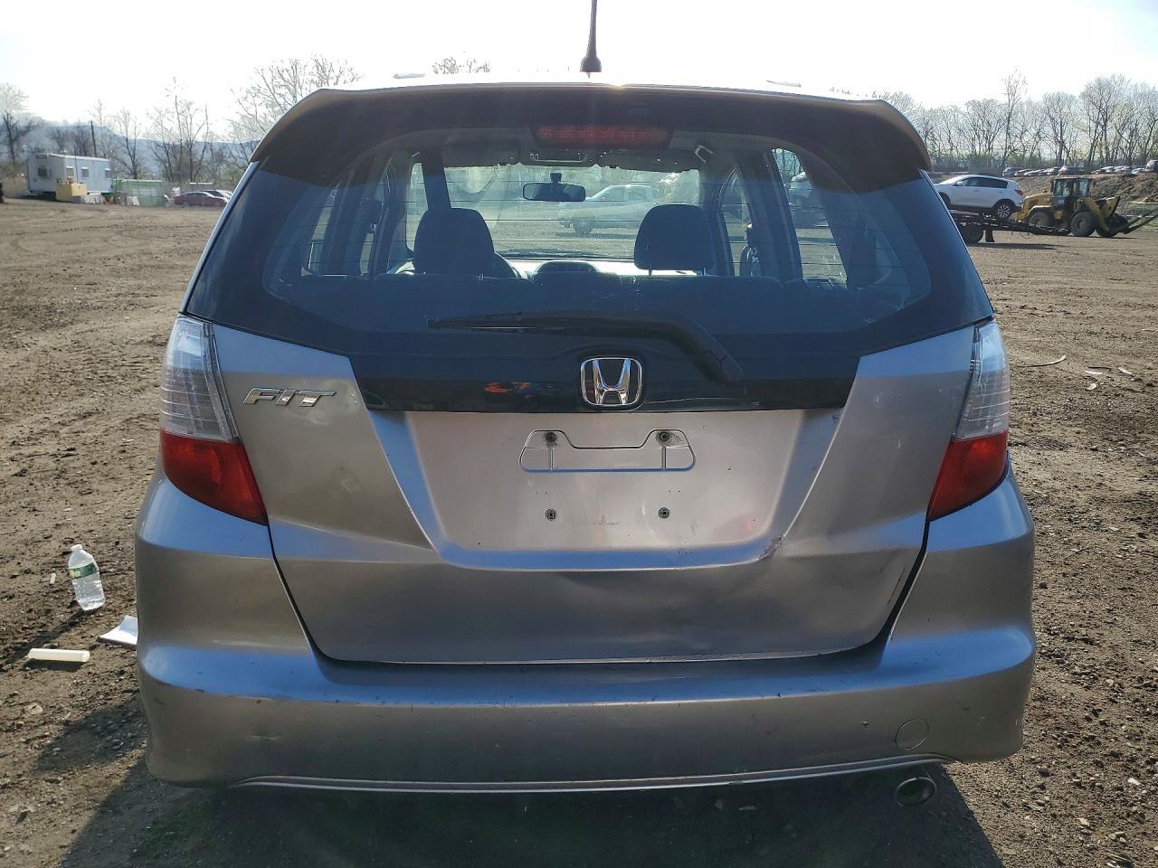 2009 Honda Fit Sport - Image 6