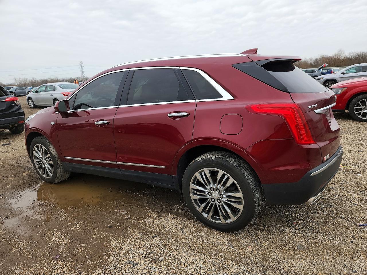 2017 Cadillac Xt5 Premium Luxury - Фото 2
