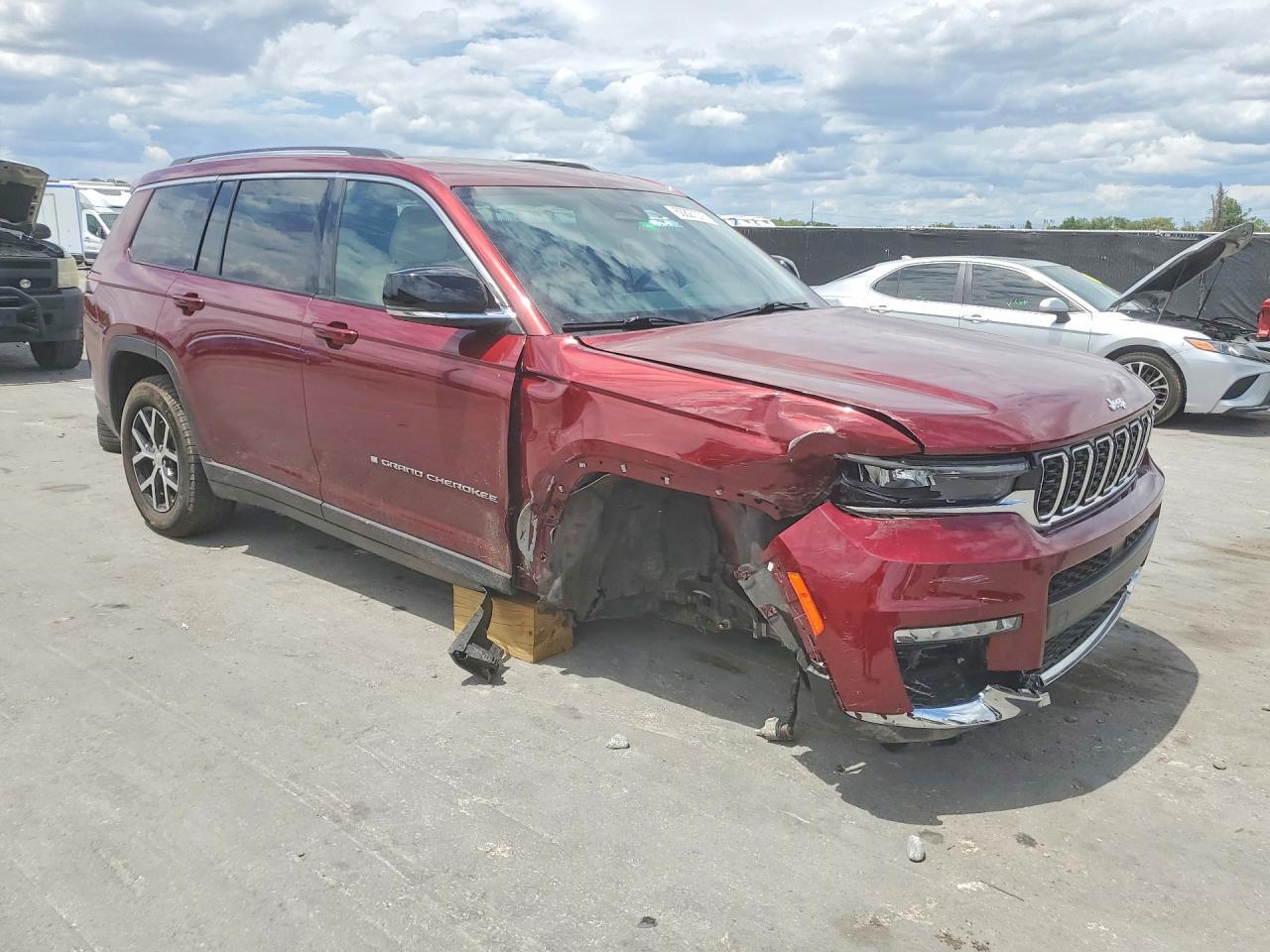 2023 Jeep Grand Cherokee L Limited - Image 4