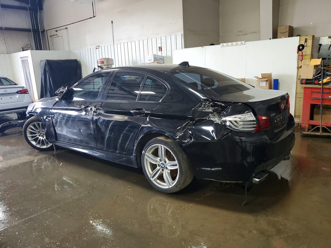 2014 BMW 550 Xi - Фото 2