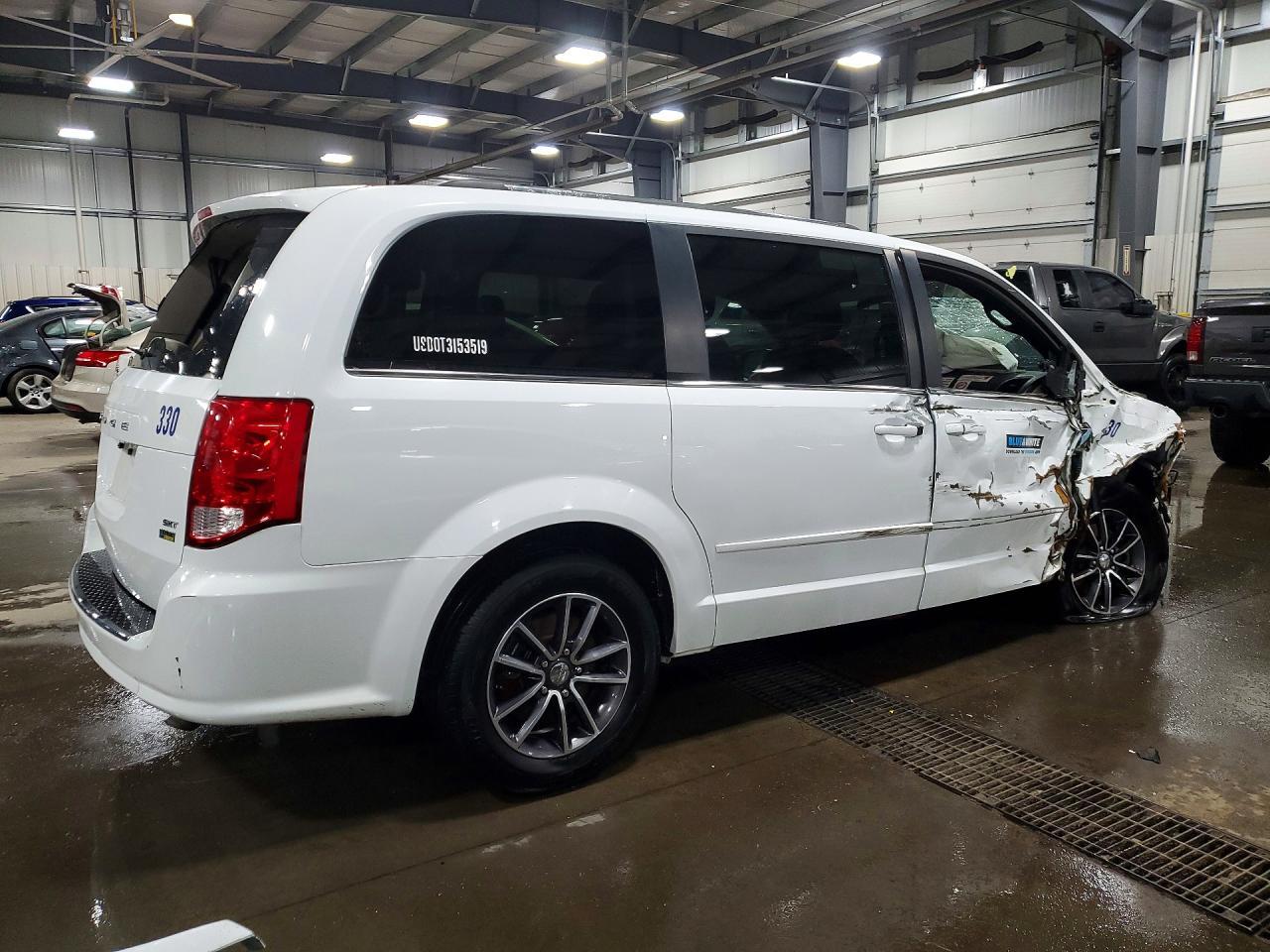 2017 Dodge Grand Caravan Sxt - Фото 3