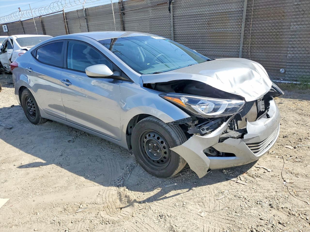 2016 Hyundai Elantra Se - Фото 4