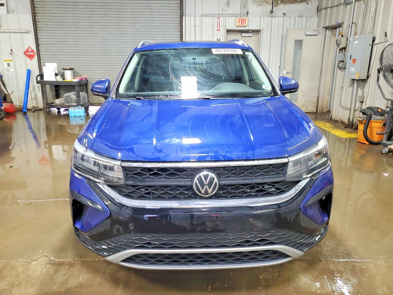 2022 Volkswagen Taos Se - Фото 5