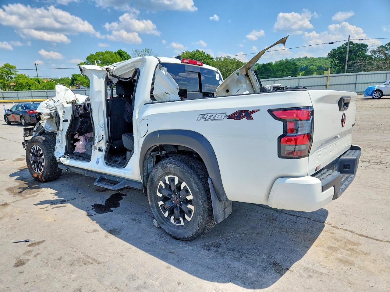 2024 Nissan Frontier Pro-4X - Image 2