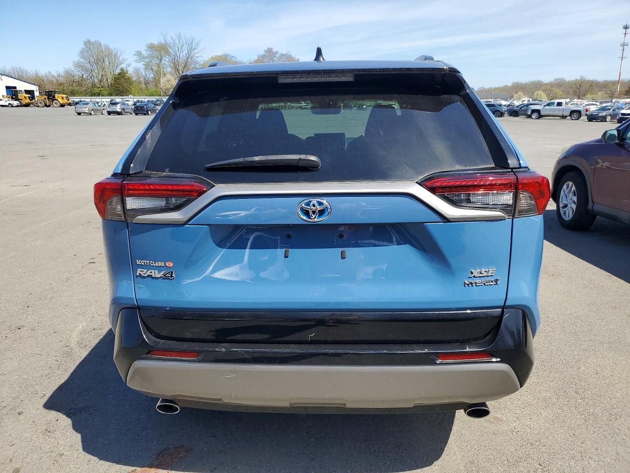 2022 Toyota Rav4 Xse - Image 6