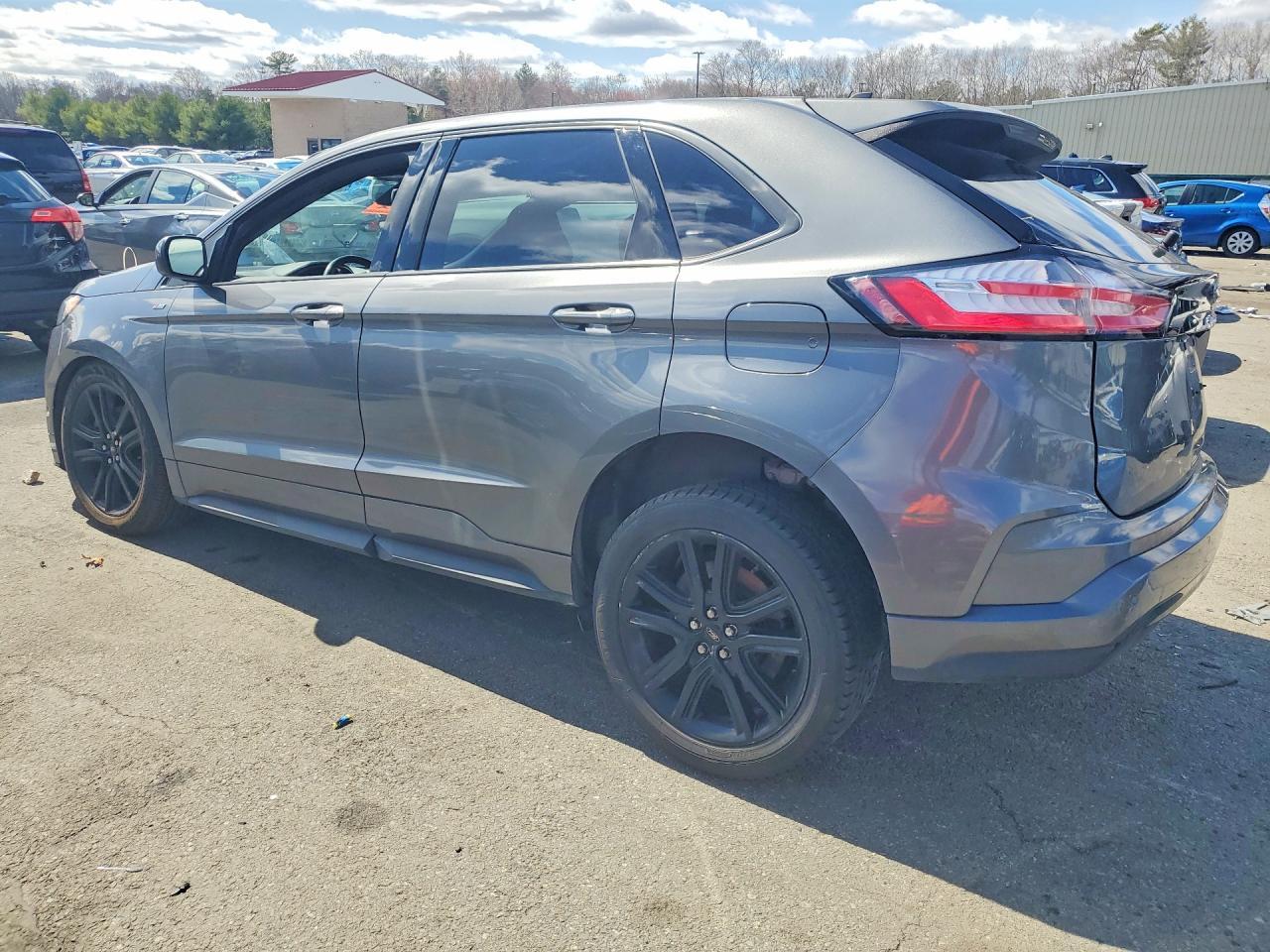 2022 Ford Edge - Фото 2