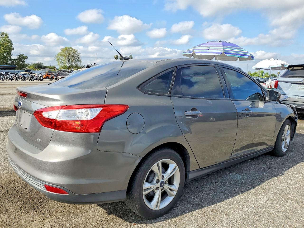 2014 Ford Focus Se - Image 3
