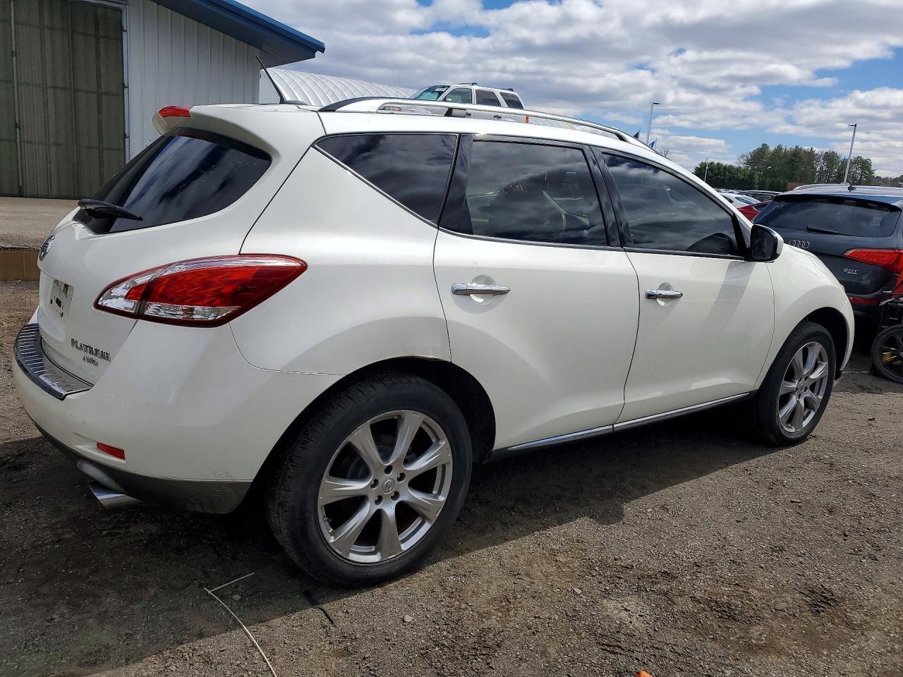 2012 Nissan Murano S - Фото 3