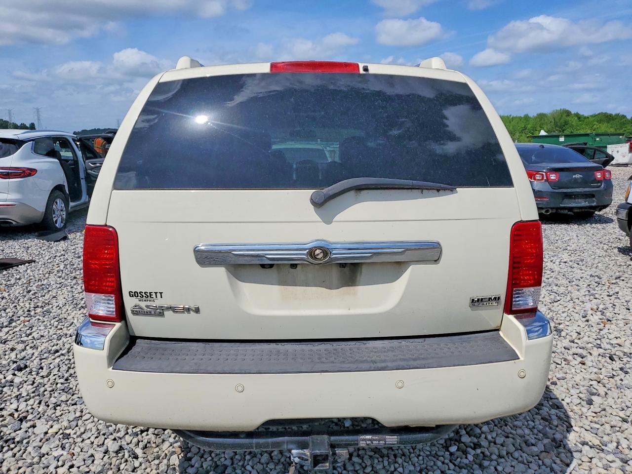 2008 Chrysler Aspen - Фото 6