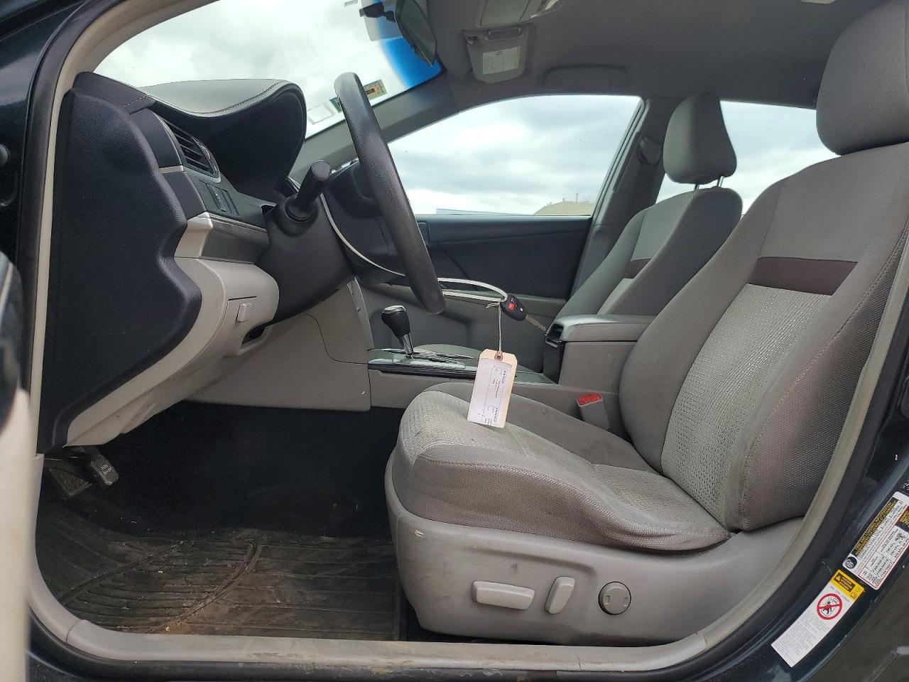 2013 Toyota Camry Le - Фото 7