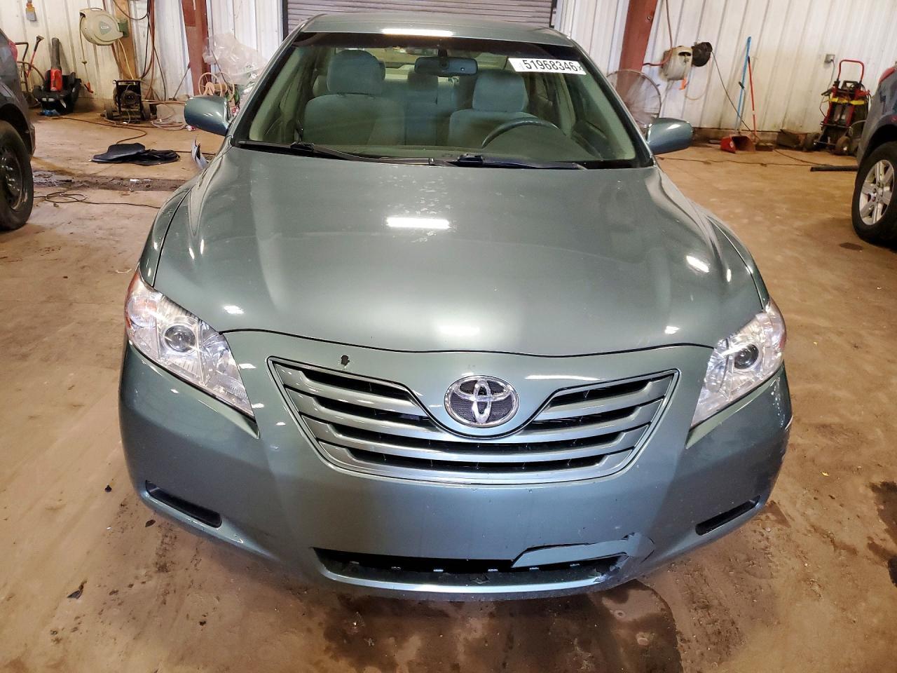 2009 Toyota Camry Le - Image 5