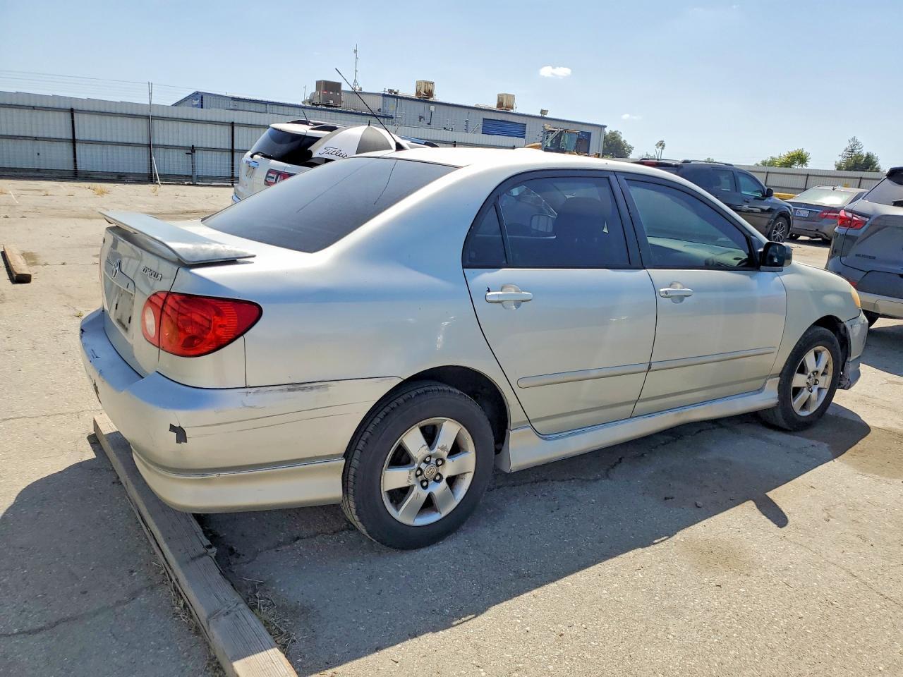 2004 Toyota Corolla S - Фото 3