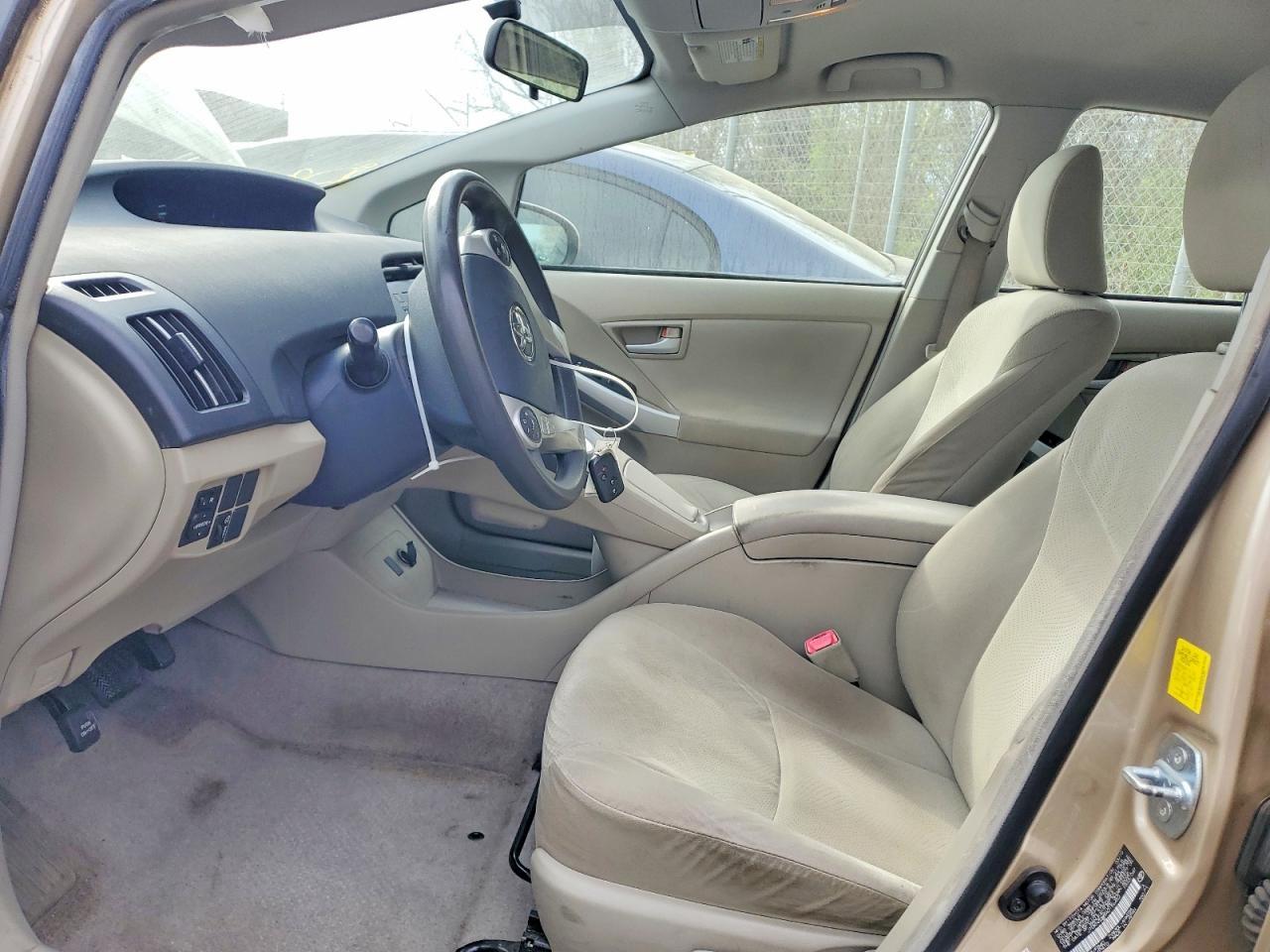 2010 Toyota Prius Iii - Фото 7