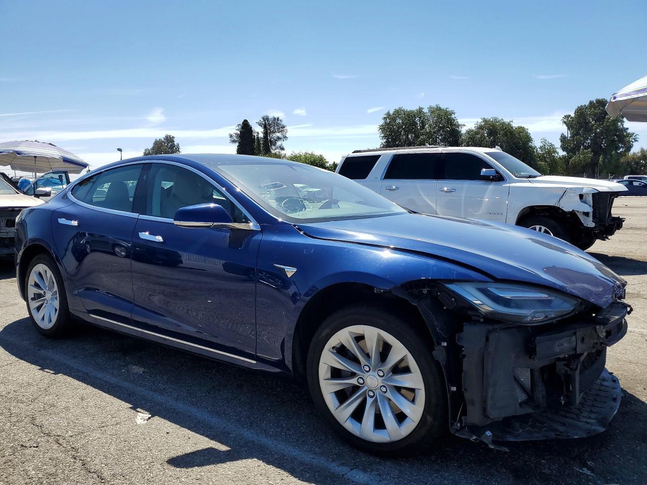 2017 Tesla Model S - Image 4
