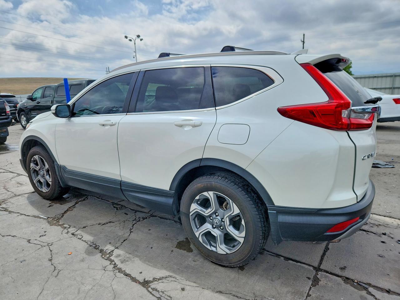 2017 Honda Cr-V Ex - Image 2