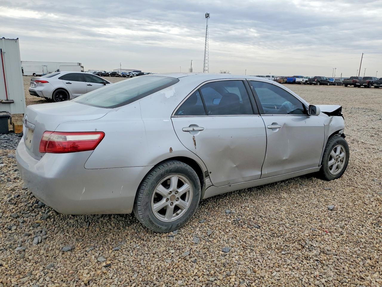 2007 Toyota Camry Le - Image 3