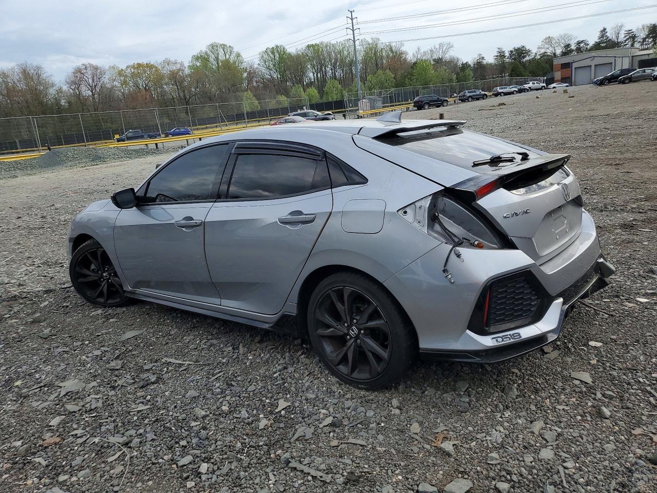 2017 Honda Civic Sport - Фото 2