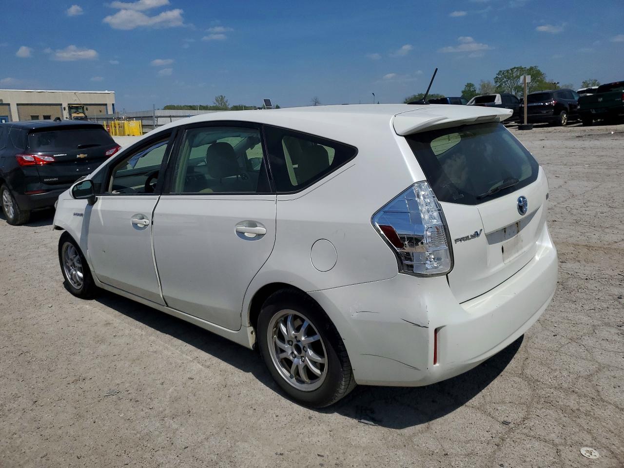 2013 Toyota Prius V Three - Image 2