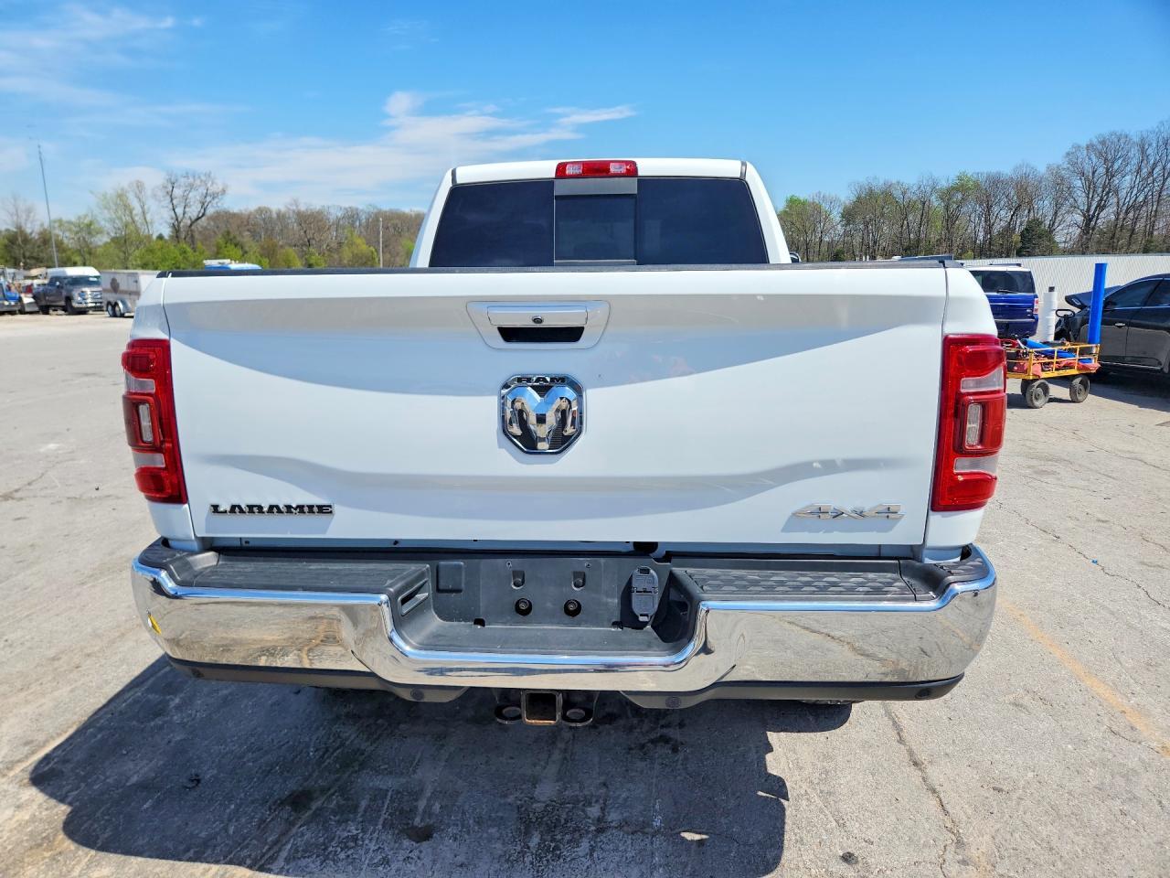 2022 Ram 2500 Laramie - Фото 6