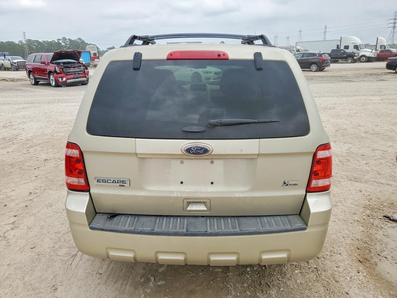 2011 Ford Escape Xlt - Image 6