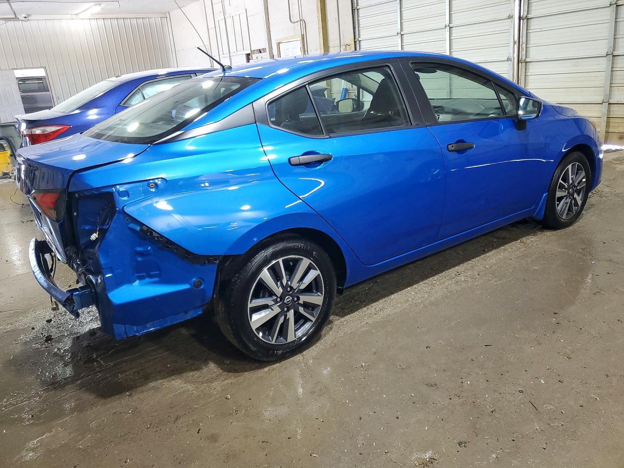 2024 Nissan Versa S - Image 3