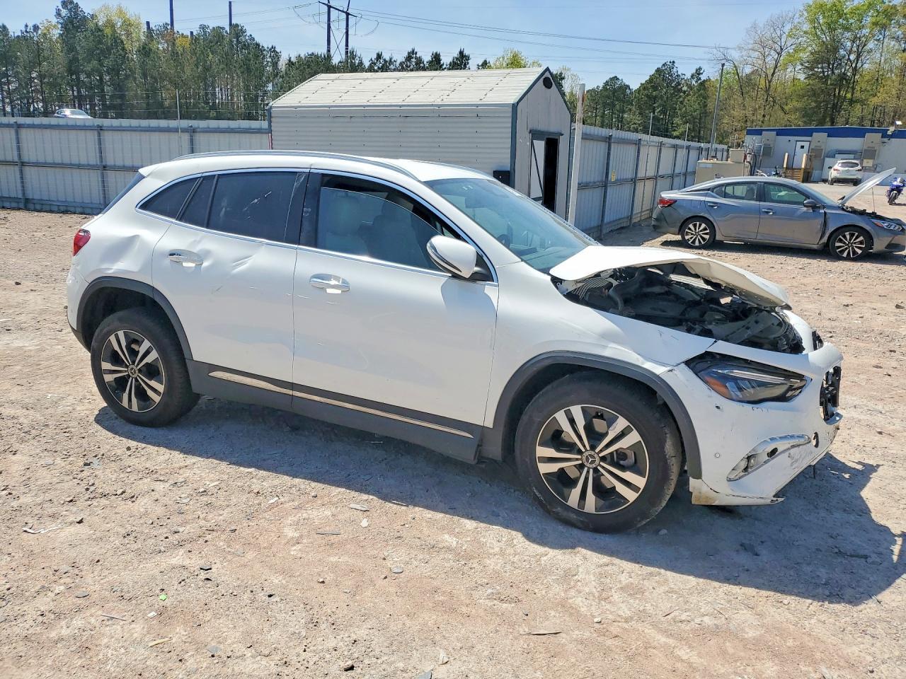 2024 Mercedes-Benz Gla 250 4Matic - Image 4